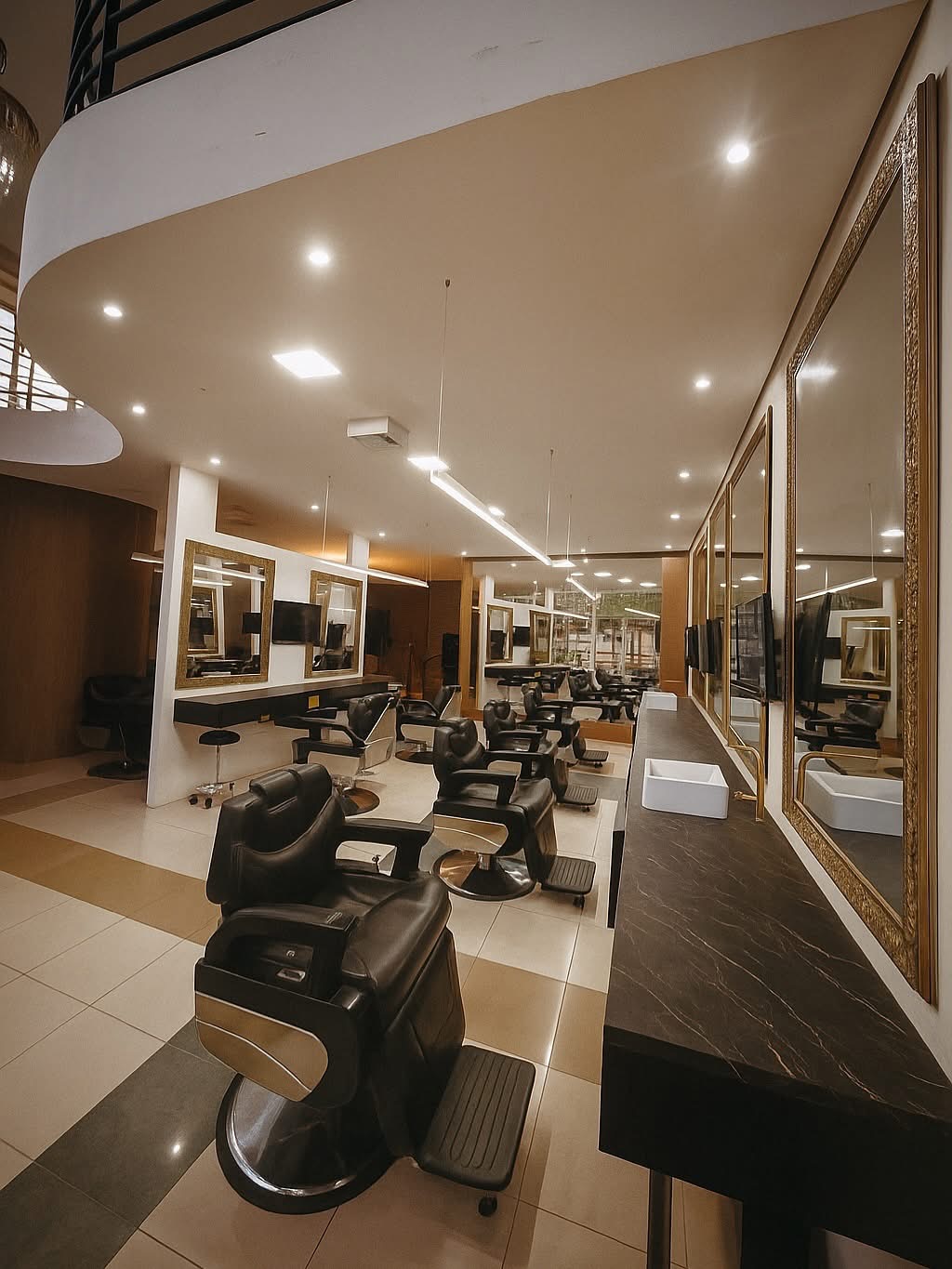 Alves Barbershop — Barba